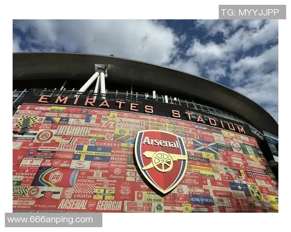 足球入迷的魅力探秘：从球场激情到球迷文化的深度解析